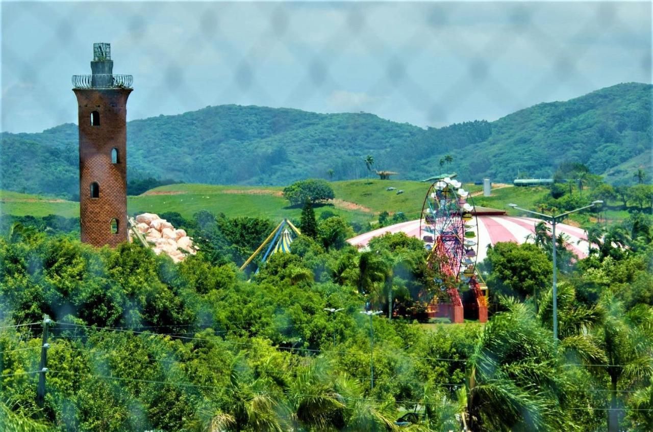 Apto Nantes Com Vista Pro Beto Carrero World Penha  Exterior photo